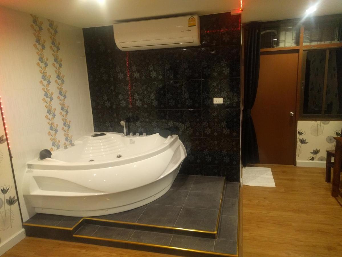 Gw Guesthouse Патая Екстериор снимка