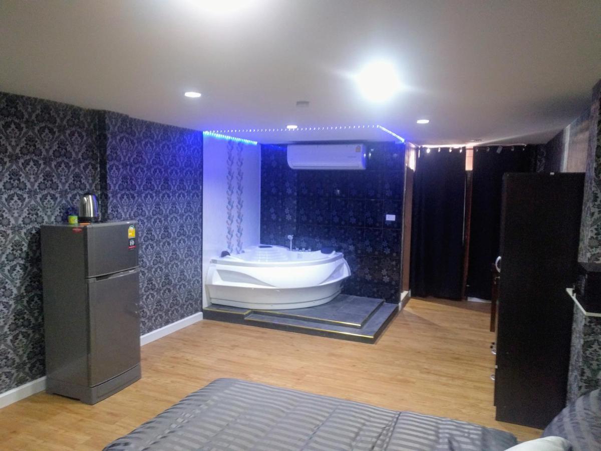 Gw Guesthouse Патая Екстериор снимка